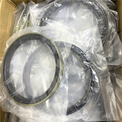Rubber HUB Seal Wheel Excavator 136.8 165 13